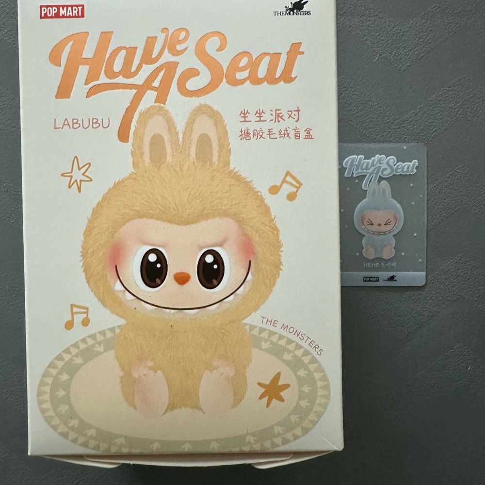 Pop Mart Labubu 'Have A Seat' HEHE